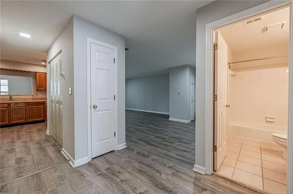 $2,000 | 6034 Coventry Circle, Alpharetta, GA 30004