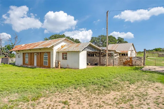 $3,510,000 | 2200 Private Road 3312, Sonora, TX 76950