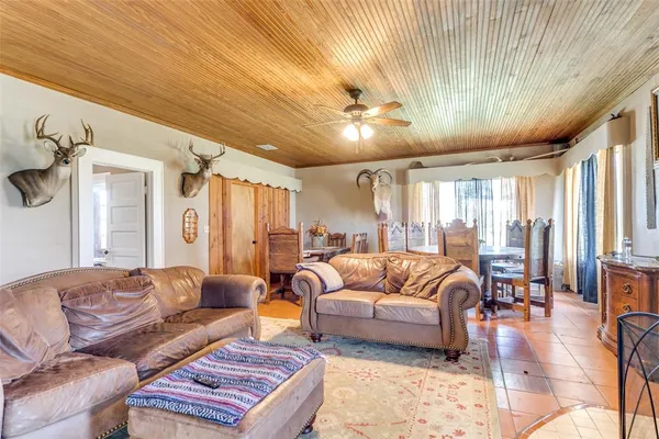 $3,670,000 | 2200 Private Road 3312, Sonora, TX 76950