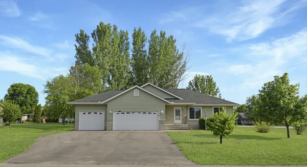 $309,900 | 655 6th Street Northwest, Richmond, MN 56368