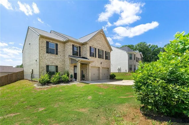 $359,900 | 12075 Haley Lane, Hampton, GA 30228