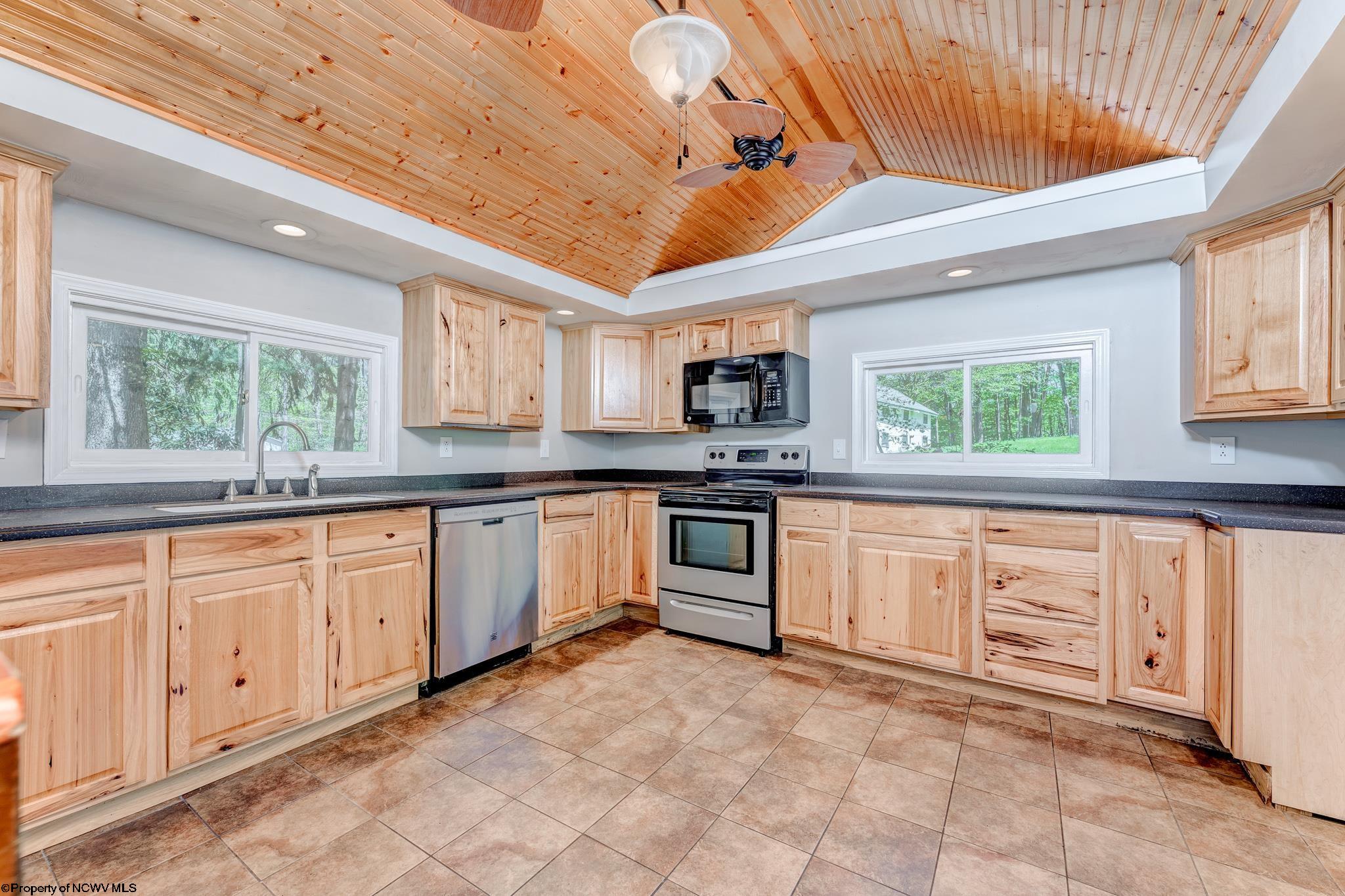 641 Rockley Road Morgantown, WV 26508 - Photo 9 of 25 Gallery Image 9
