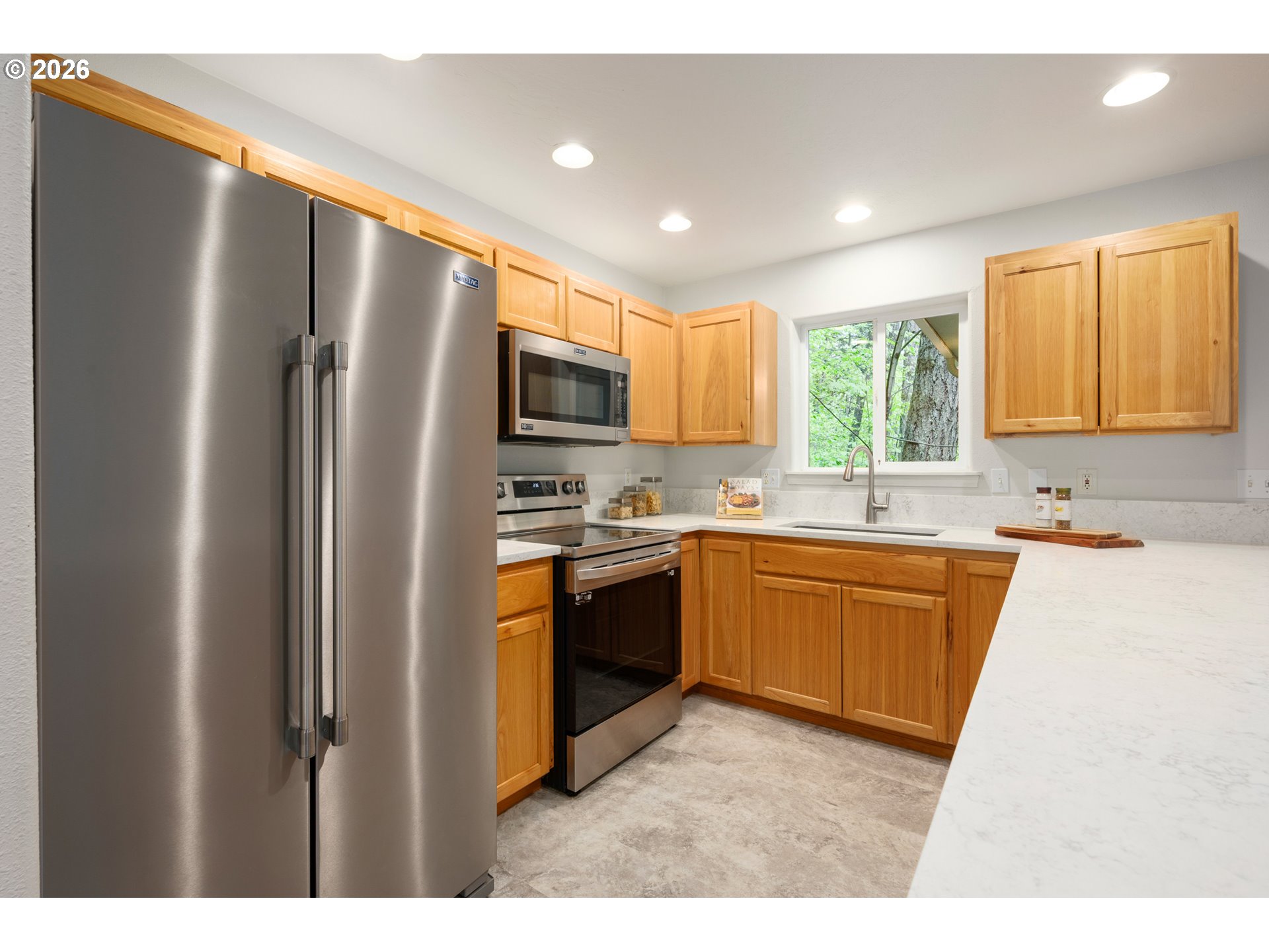 5165 Nectar Way Eugene, OR 97405 - Photo 11 of 48