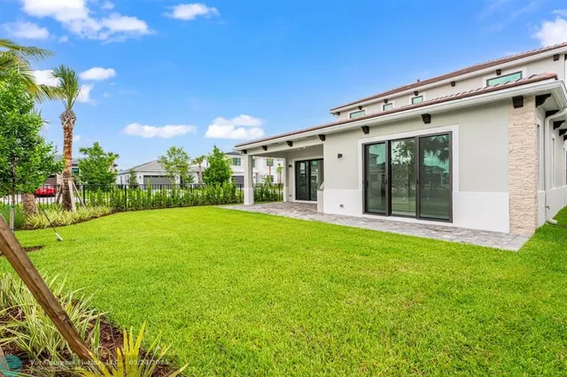 $6,000 | 12526 Solana Bay Circle, Palm Beach Gardens, FL 33412