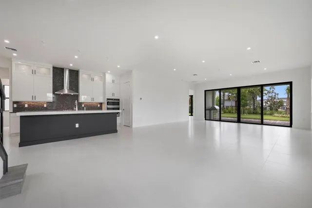 $6,000 | 12526 Solana Bay Circle, Palm Beach Gardens, FL 33412