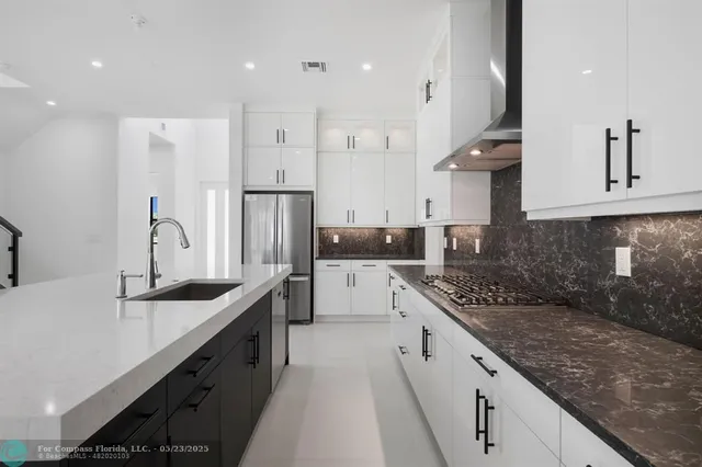 $6,000 | 12526 Solana Bay Circle, Palm Beach Gardens, FL 33412