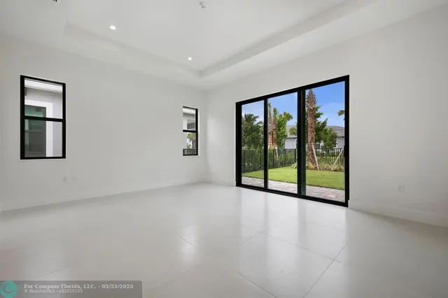 $6,000 | 12526 Solana Bay Circle, Palm Beach Gardens, FL 33412