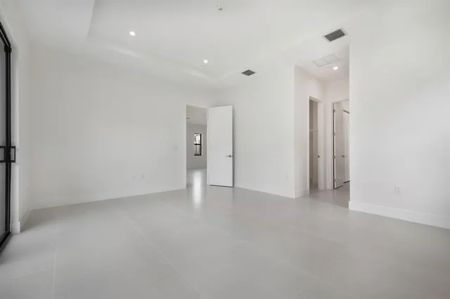 $6,000 | 12526 Solana Bay Circle, Palm Beach Gardens, FL 33412