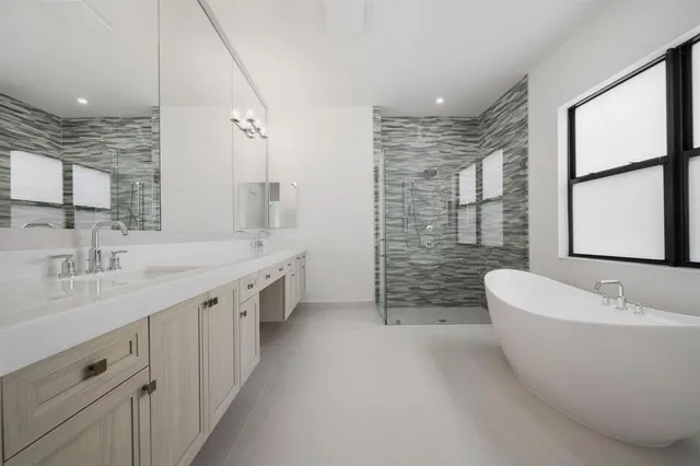 $6,000 | 12526 Solana Bay Circle, Palm Beach Gardens, FL 33412