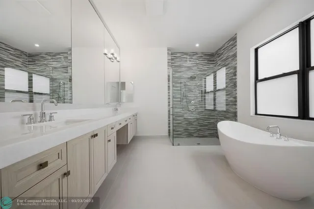 $6,000 | 12526 Solana Bay Circle, Palm Beach Gardens, FL 33412