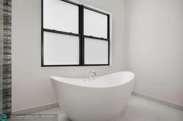 $6,000 | 12526 Solana Bay Circle, Palm Beach Gardens, FL 33412