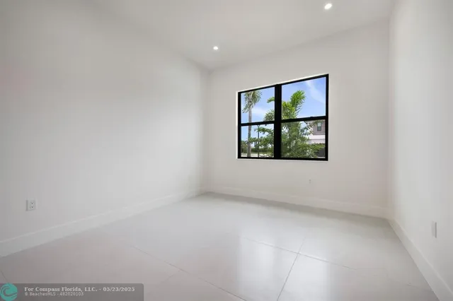 $6,000 | 12526 Solana Bay Circle, Palm Beach Gardens, FL 33412