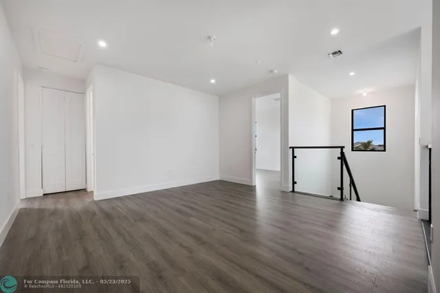 $6,000 | 12526 Solana Bay Circle, Palm Beach Gardens, FL 33412