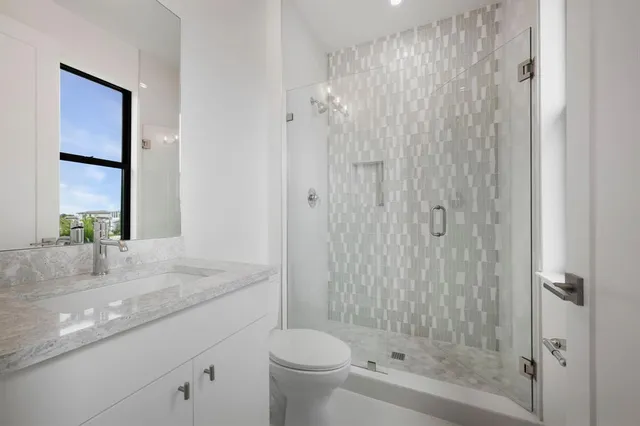 $6,000 | 12526 Solana Bay Circle, Palm Beach Gardens, FL 33412