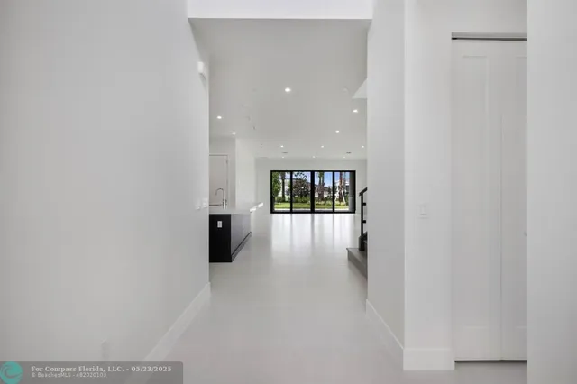 $6,000 | 12526 Solana Bay Circle, Palm Beach Gardens, FL 33412