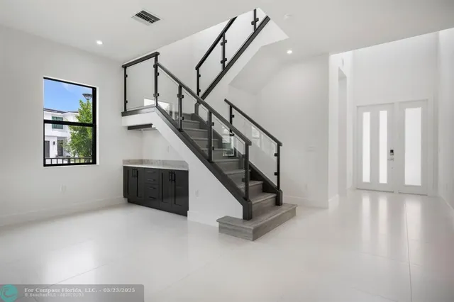 $6,000 | 12526 Solana Bay Circle, Palm Beach Gardens, FL 33412