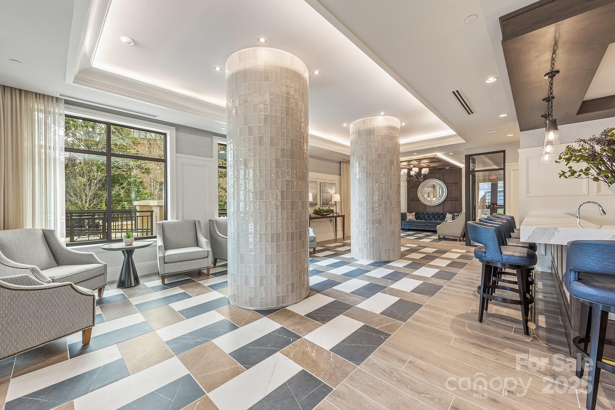 130 Cherokee Road, Unit 404 Charlotte, NC 28207 - Photo 23 of 31 Gallery Image 23