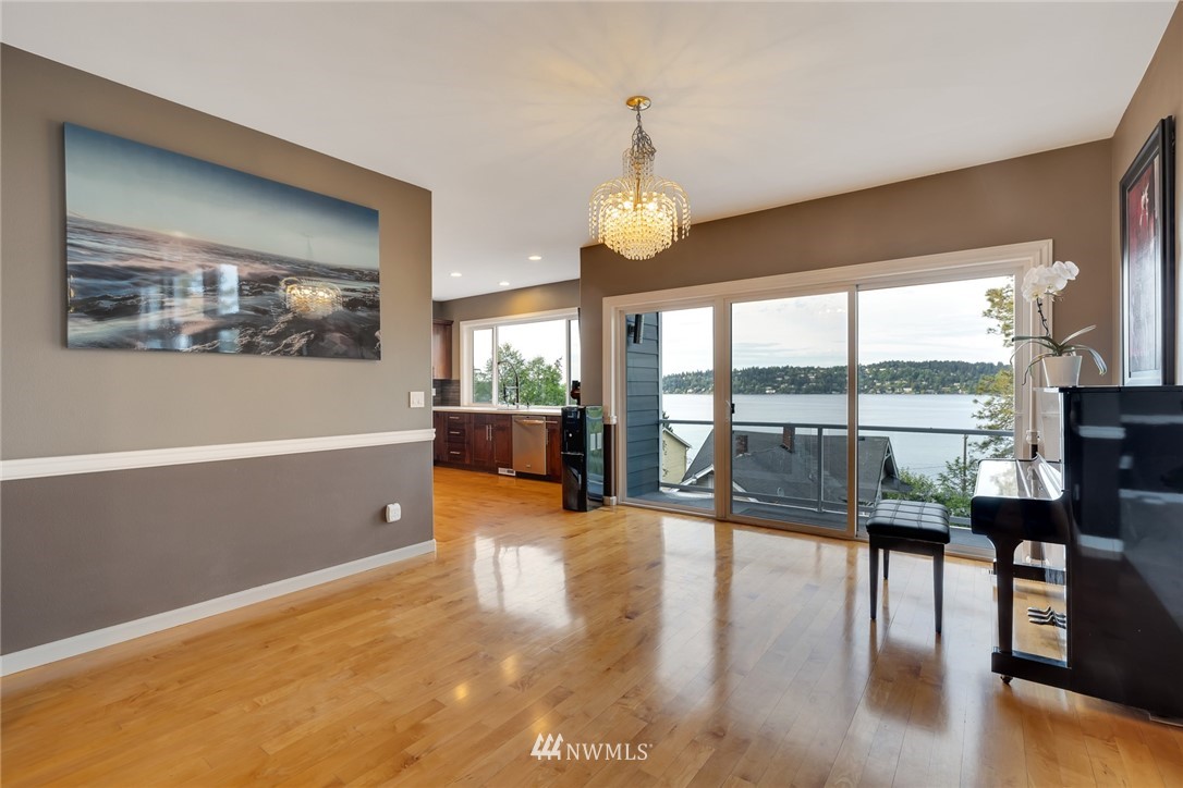 9844 Arrowsmith Avenue South Seattle, WA 98118 - Photo 18 of 36