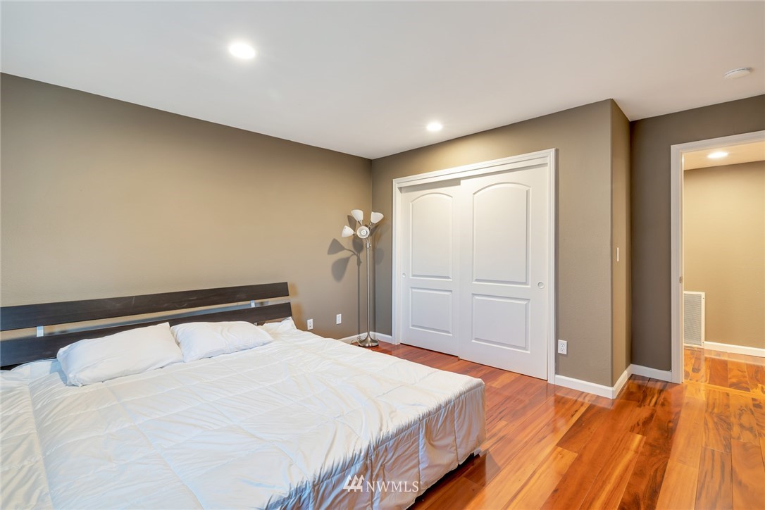 9844 Arrowsmith Avenue South Seattle, WA 98118 - Photo 27 of 36