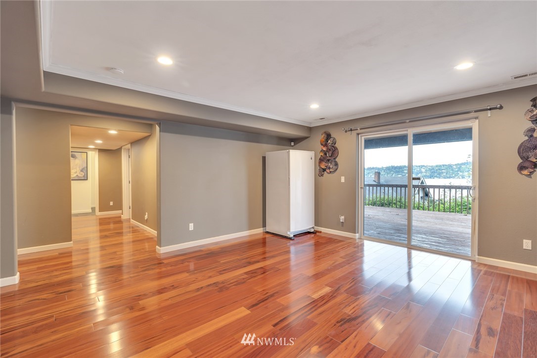 9844 Arrowsmith Avenue South Seattle, WA 98118 - Photo 28 of 36