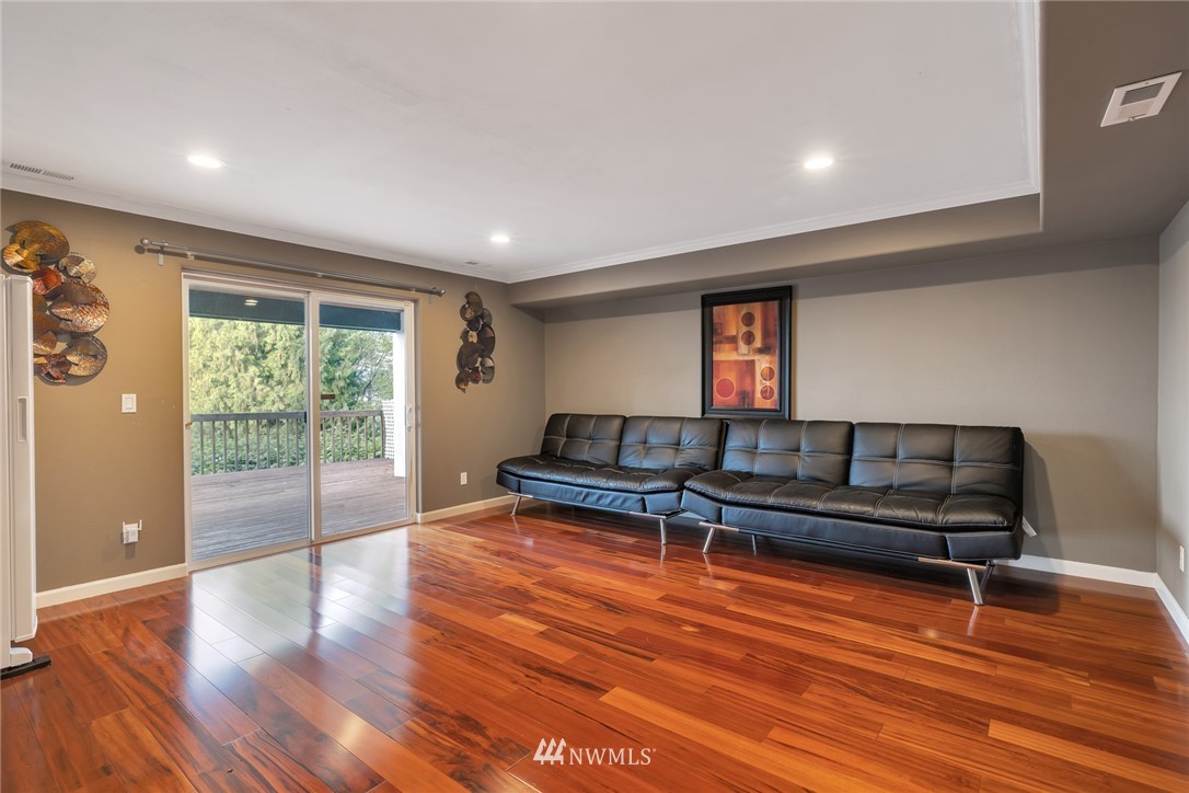 9844 Arrowsmith Avenue South Seattle, WA 98118 - Photo 30 of 36