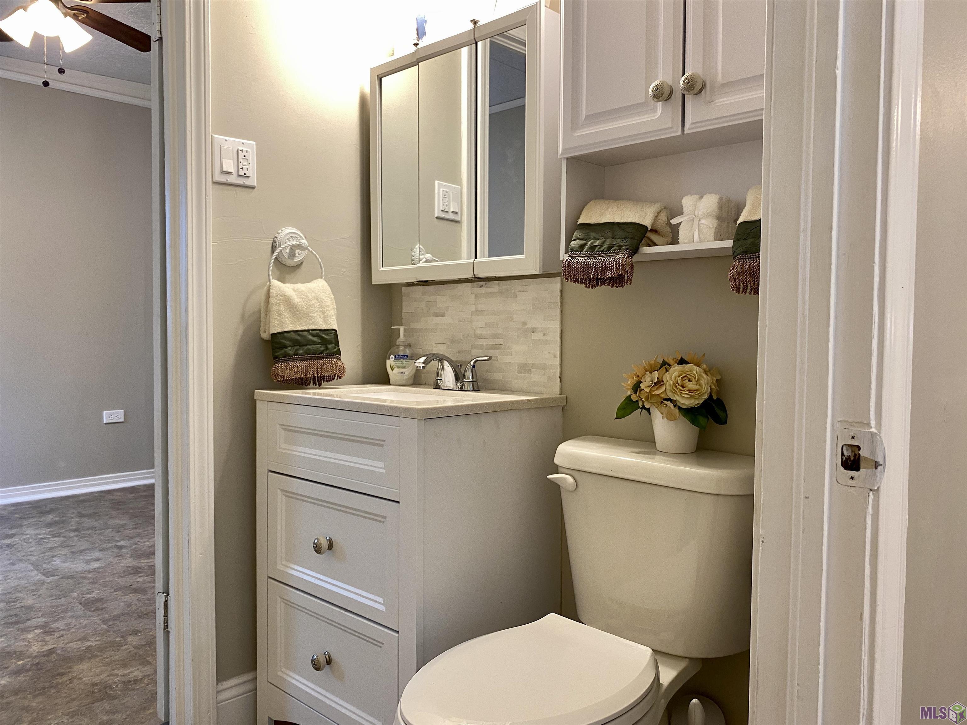 505 Saturn Road Morgan City, LA 70380 - Photo 5 of 14 Gallery Image 5