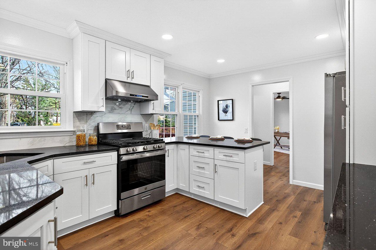 2 Springwood Drive Princeton Junction, NJ 08550 - Photo 12 of 38 Kitchen