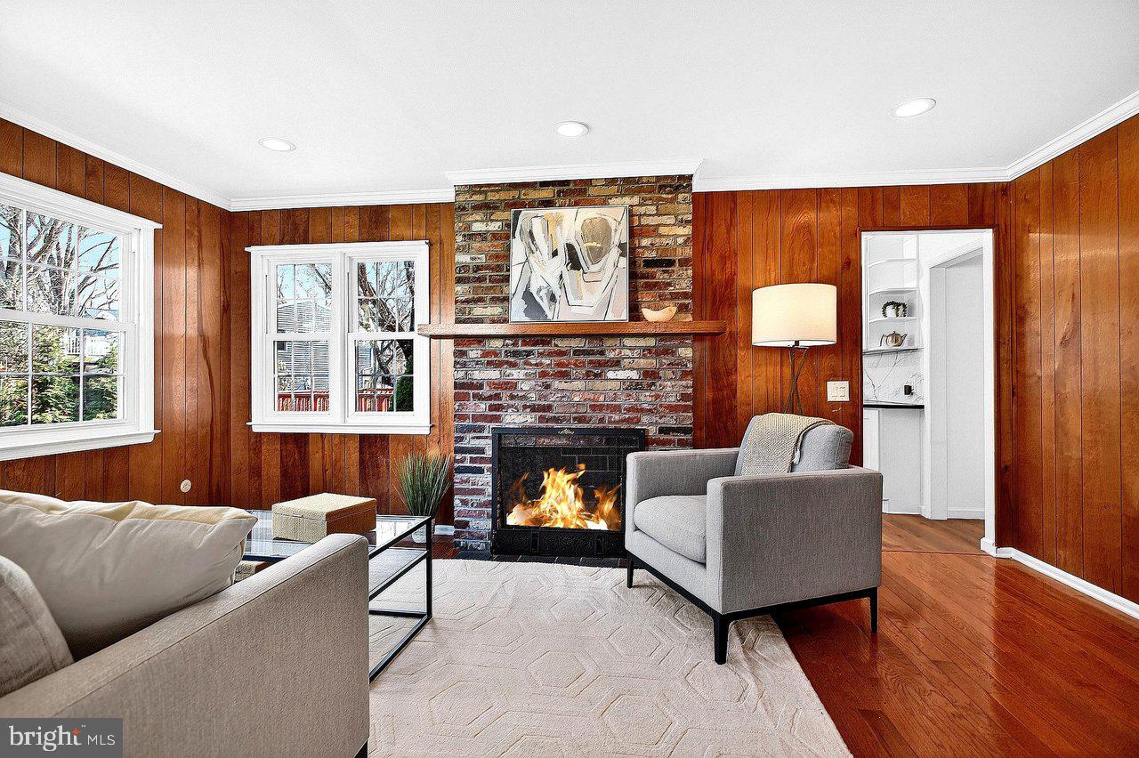 2 Springwood Drive Princeton Junction, NJ 08550 - Photo 10 of 38 Family room
