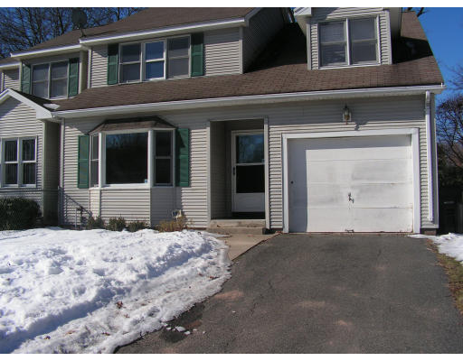 45 Luden Street Springfield, MA 01118 - Photo 1 of 5