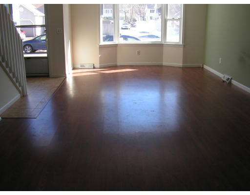 45 Luden Street Springfield, MA 01118 - Photo 5 of 5