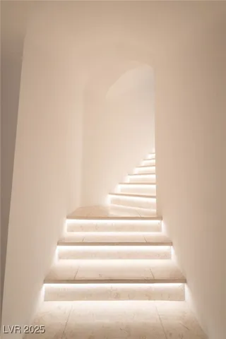 $28,000,000 | 2928 Coast Line Court, Las Vegas, NV 89117