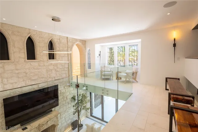 $28,000,000 | 2928 Coast Line Court, Las Vegas, NV 89117