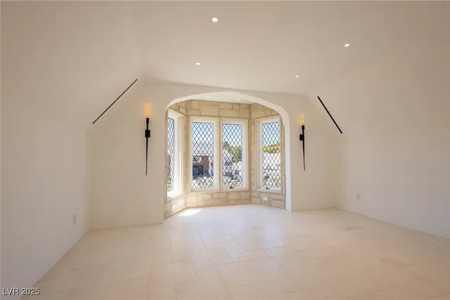 $28,000,000 | 2928 Coast Line Court, Las Vegas, NV 89117