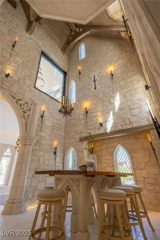 $28,000,000 | 2928 Coast Line Court, Las Vegas, NV 89117