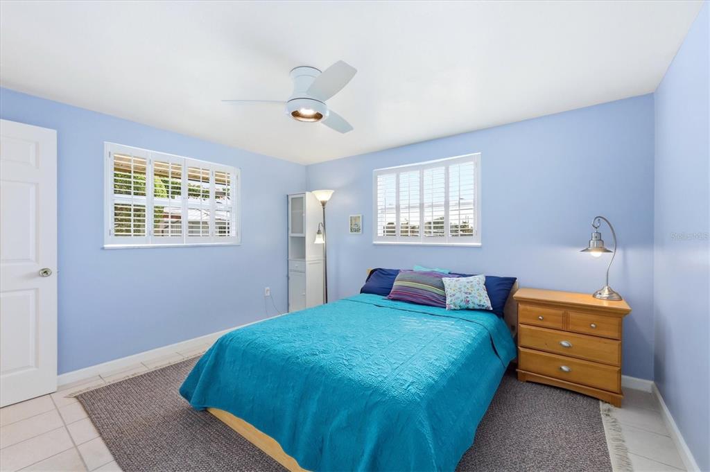 425 Driftwood Road Venice, FL 34293 - Photo 20 of 51