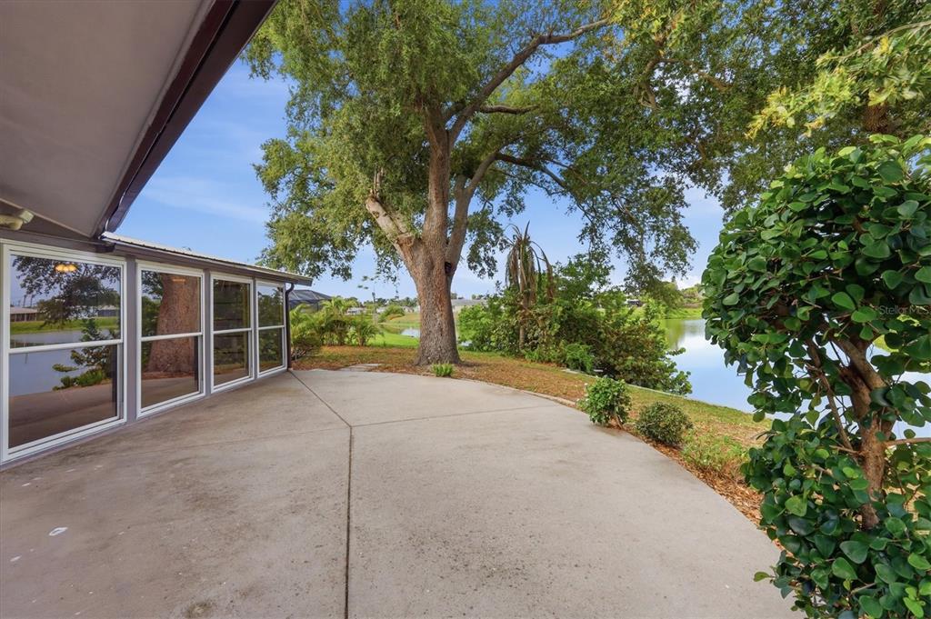 425 Driftwood Road Venice, FL 34293 - Photo 34 of 51