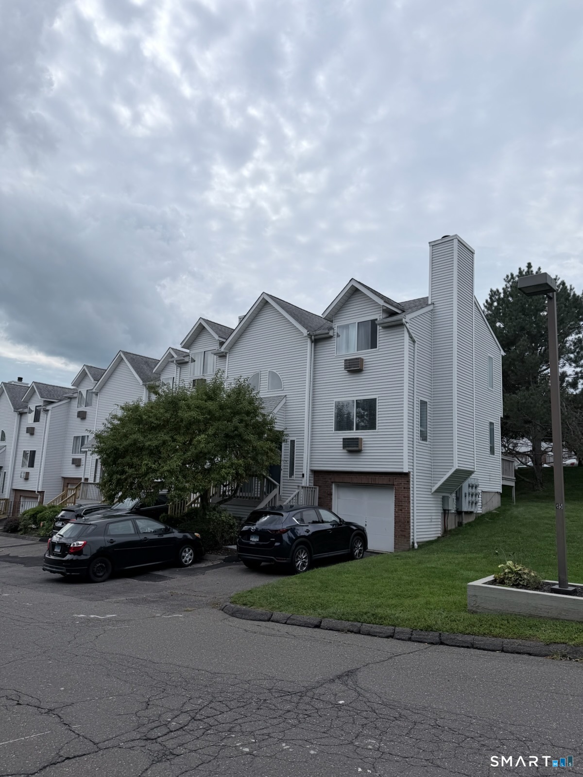 925 Oronoke Road, Unit 26G Waterbury, CT 06708 - Photo 1 of 1 Gallery Image 1