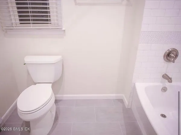 $4,500 | 31 Hollow Wood Lane, Unit A, Greenwich, CT 06831