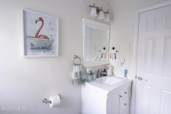 $4,500 | 31 Hollow Wood Lane, Unit A, Greenwich, CT 06831