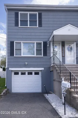 $4,500 | 31 Hollow Wood Lane, Unit A, Greenwich, CT 06831