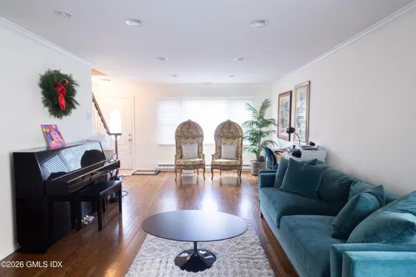 $4,500 | 31 Hollow Wood Lane, Unit A, Greenwich, CT 06831