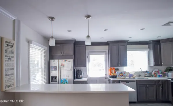 $4,500 | 31 Hollow Wood Lane, Unit A, Greenwich, CT 06831