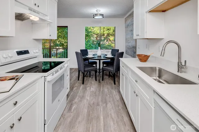 $385,000 | 14132 74th Place Northeast, Unit 16D, Kirkland, WA 98034