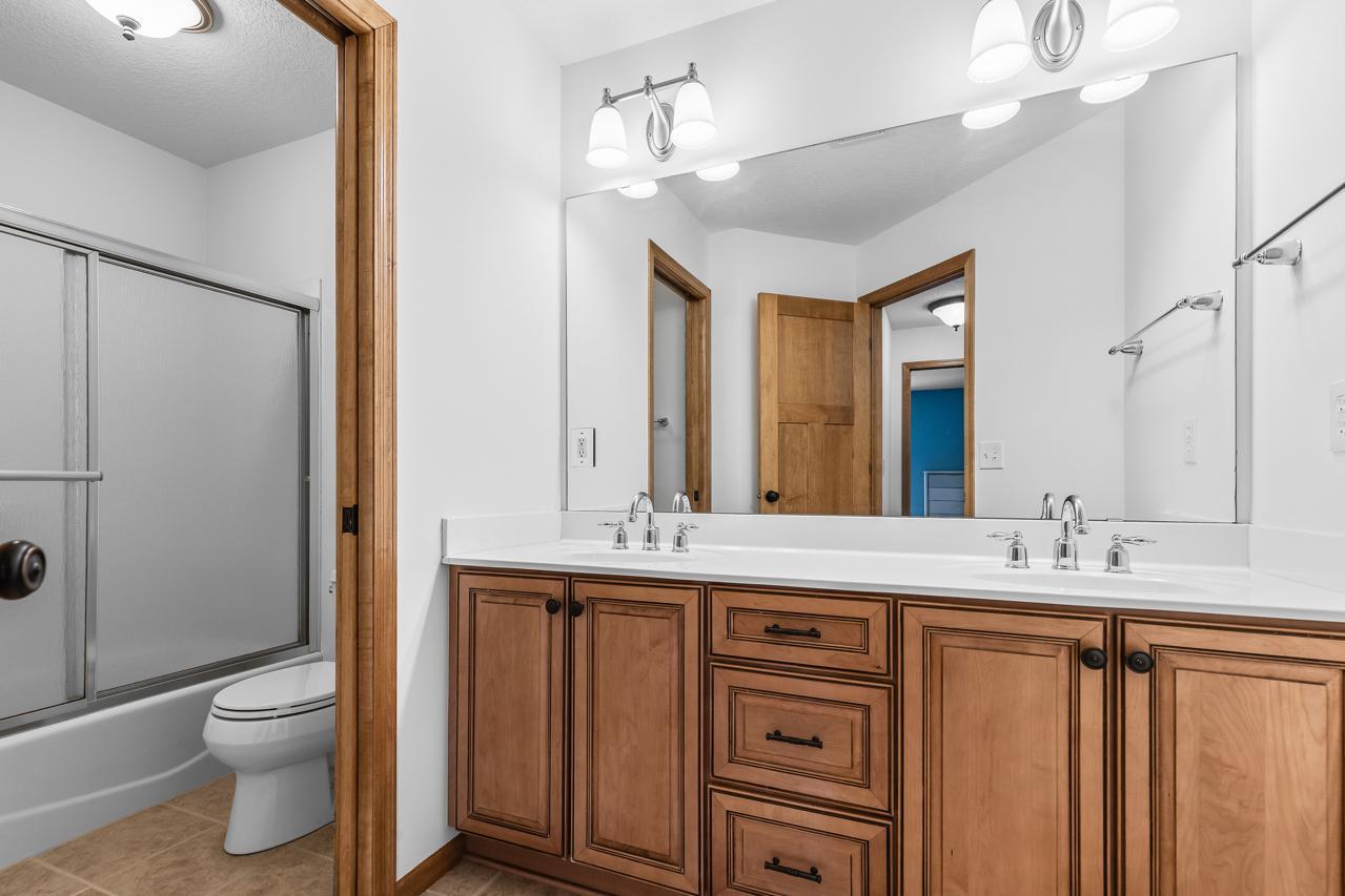 4120 Kings Road Chanhassen, MN 55331 - Photo 37 of 63