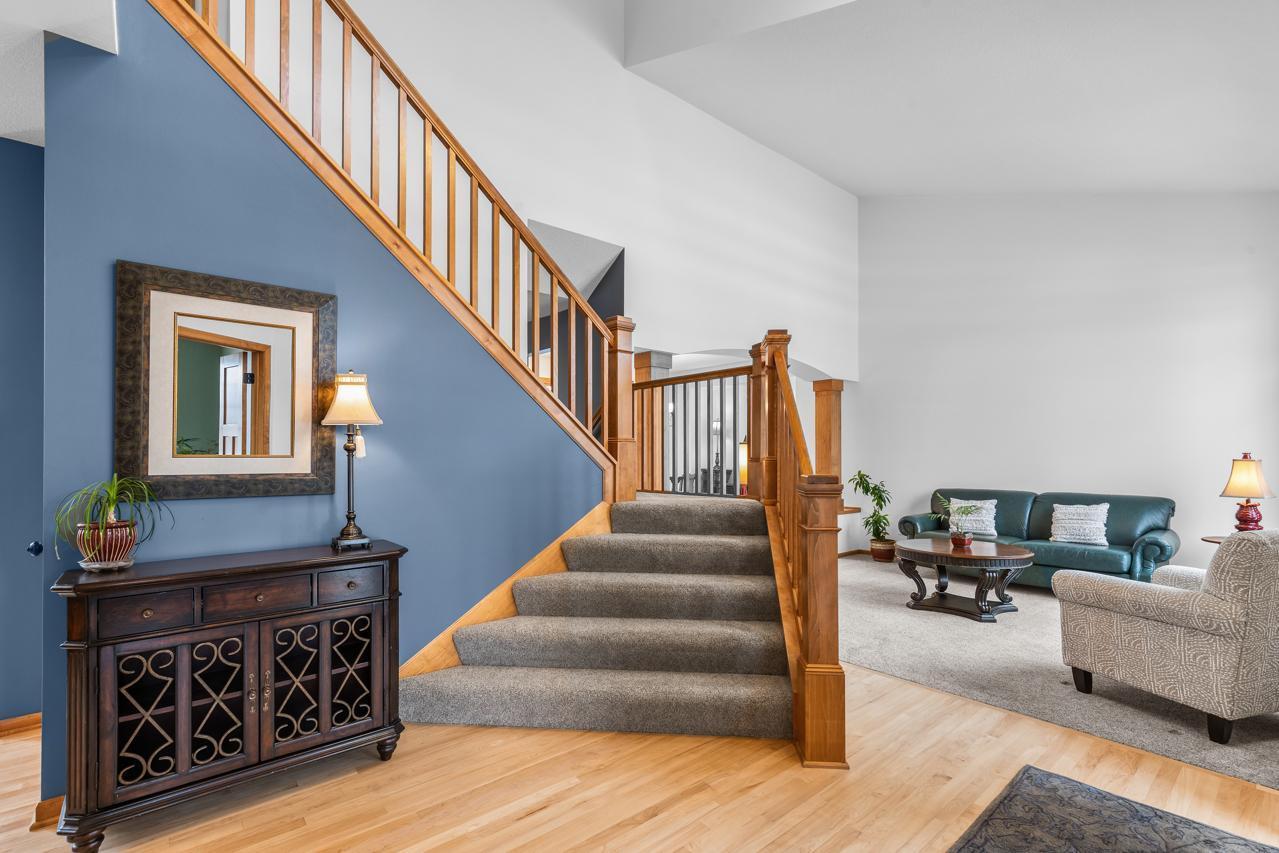 4120 Kings Road Chanhassen, MN 55331 - Photo 5 of 63