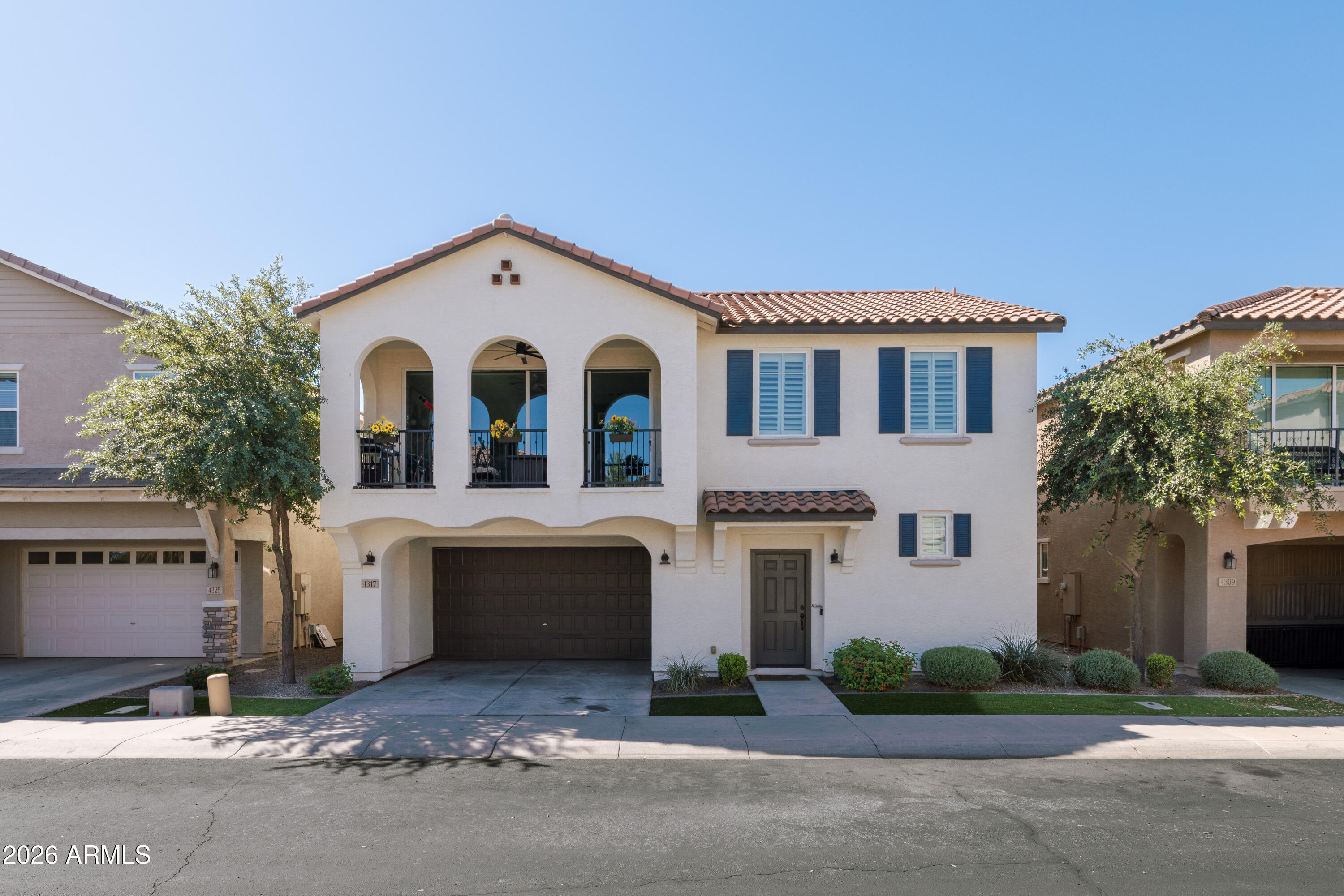 4317 East Erie Street Gilbert, AZ 85295 - Photo 2 of 29