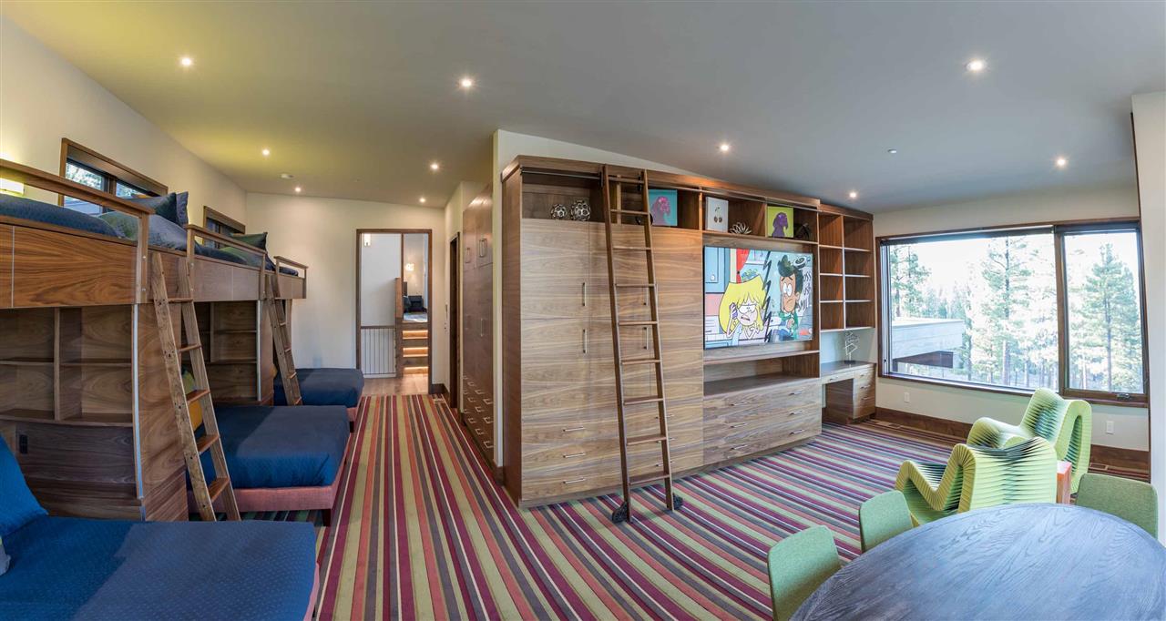 8124 Villandry Drive Truckee, CA 96161 - Photo 15 of 21