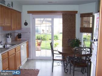 12 Brecht Road Hamilton, NJ 08690 - Photo 6 of 12 Kitchen
