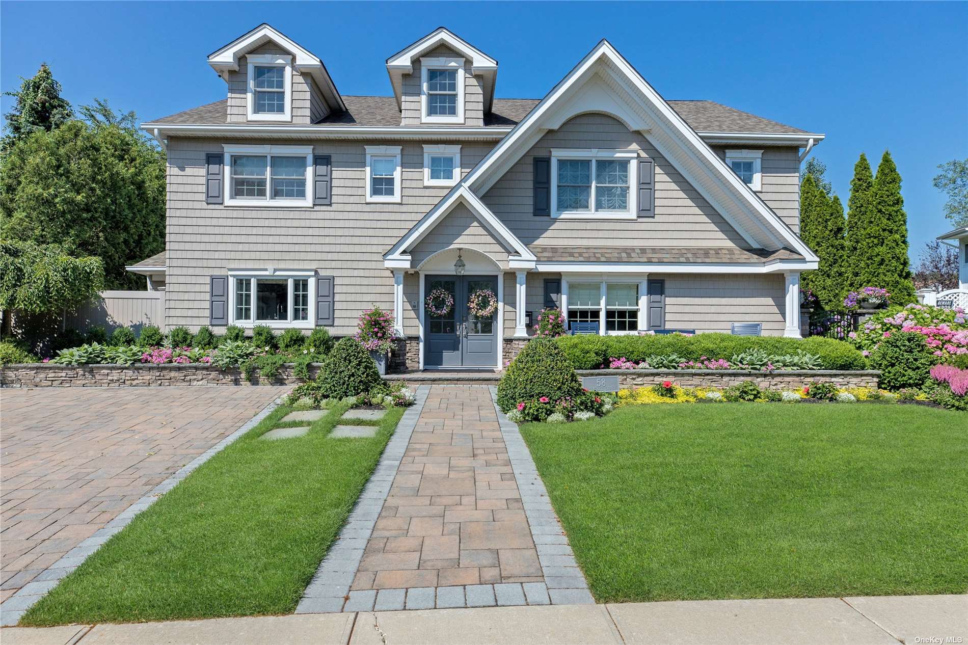 58 Beatrice Lane, Old Bethpage, NY 11804 Compass