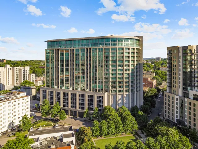 $725,000 | 900 20th Avenue South, Unit 1110, Nashville, TN 37212